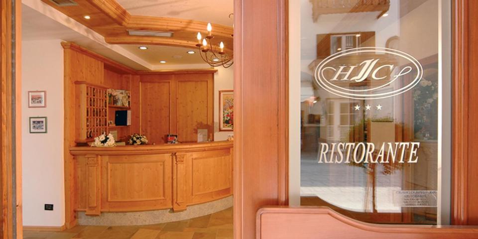 Hotel Italia Baselga di Pinè Eksteriør bilde